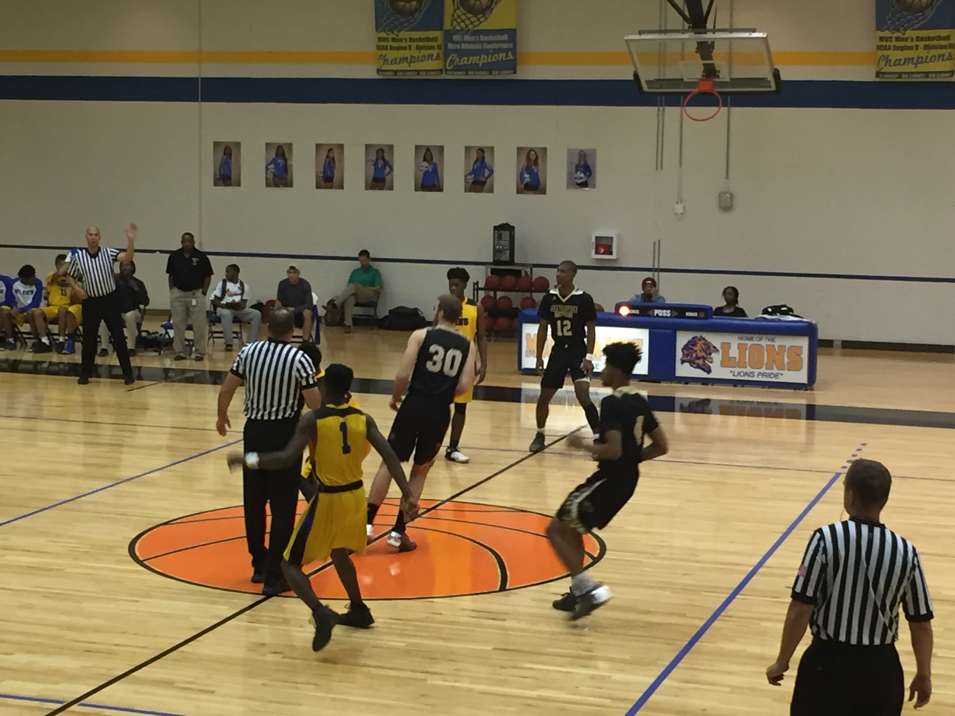 Mountain View College Lions V Weatherford College Coyotes Hopping 